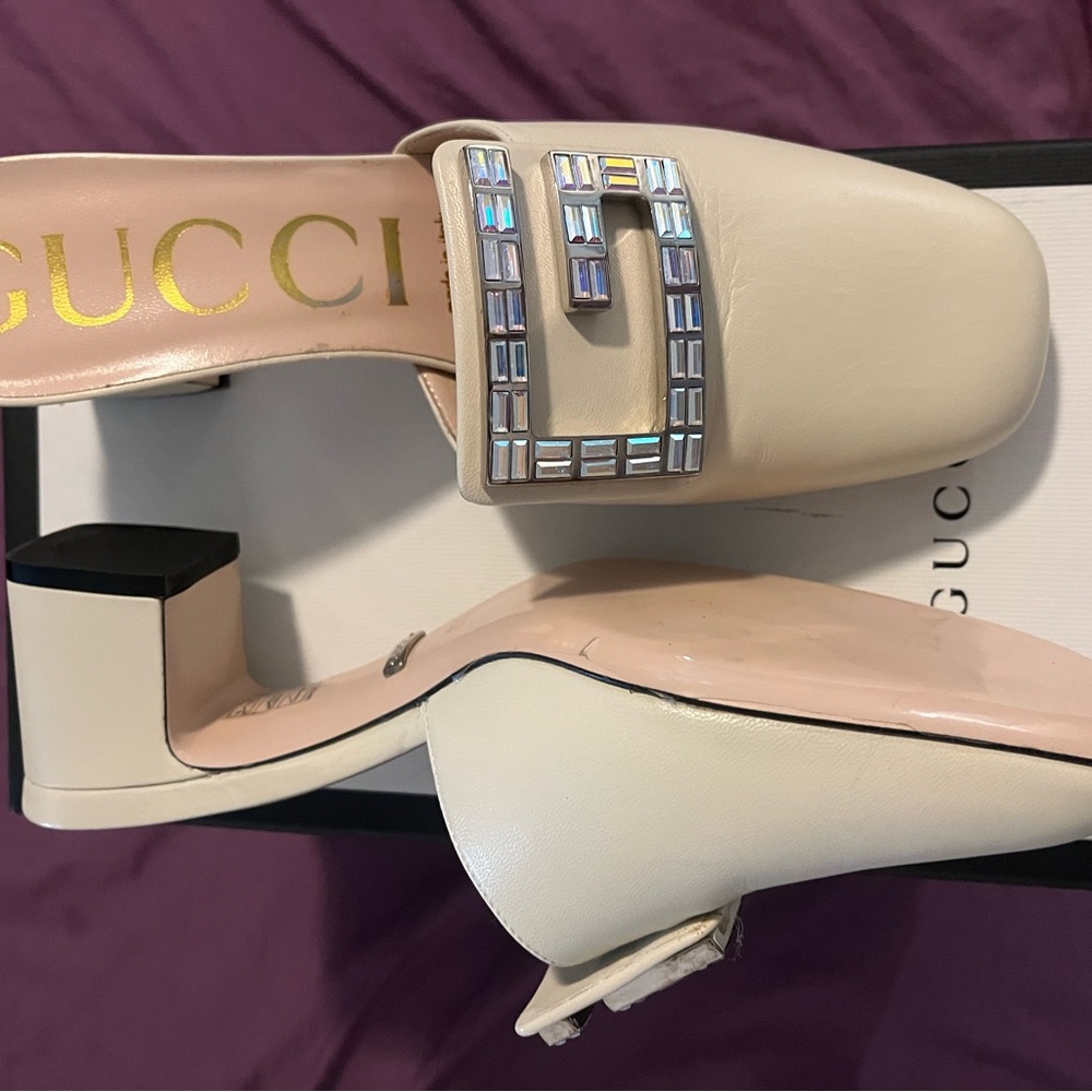 Gucci Cream Silver Mules with G Buckle - Picture 4 of 8